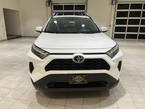Used 2025 Toyota RAV4 XLE w/ Convenience Package FWD image 8