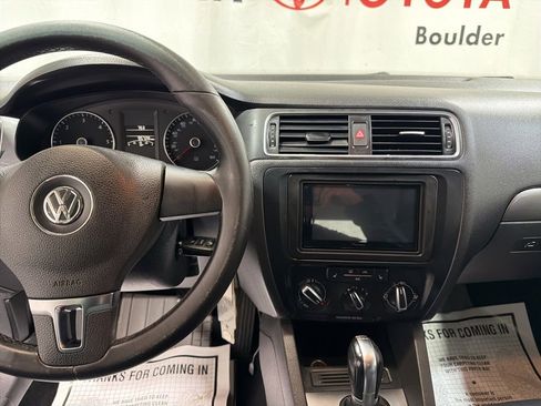 Used 2014 Volkswagen Jetta TDI FWD image 25