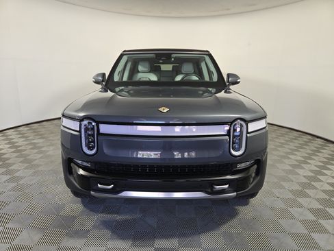 Used 2024 Rivian R1S Adventure AWD/4WD image 8