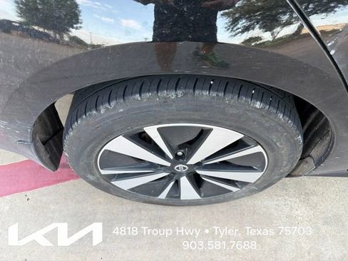 Used 2021 Nissan Altima 2.5 SV FWD image 11