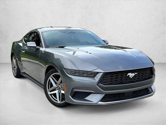 Used 2025 Ford Mustang Coupe RWD image 11