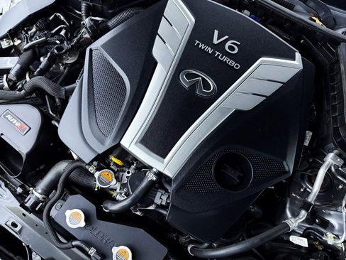 Used 2018 INFINITI Q50 Luxe w/ Essential Package (3.0T Luxe) image 31