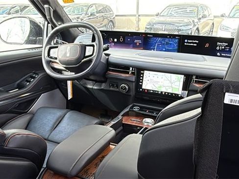 New 2026 Lincoln Navigator Black Label image 13