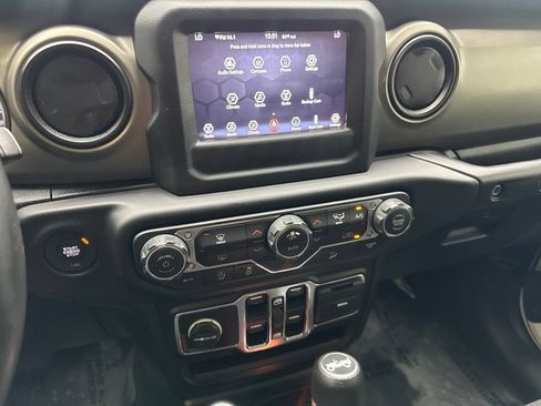 Used 2019 Jeep Wrangler Unlimited Sport S AWD/4WD image 59