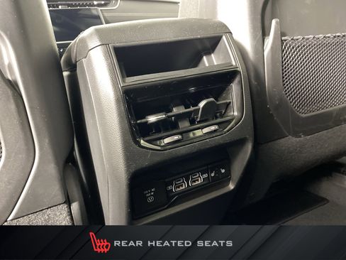 Used 2023 Jeep Grand Cherokee Limited image 34