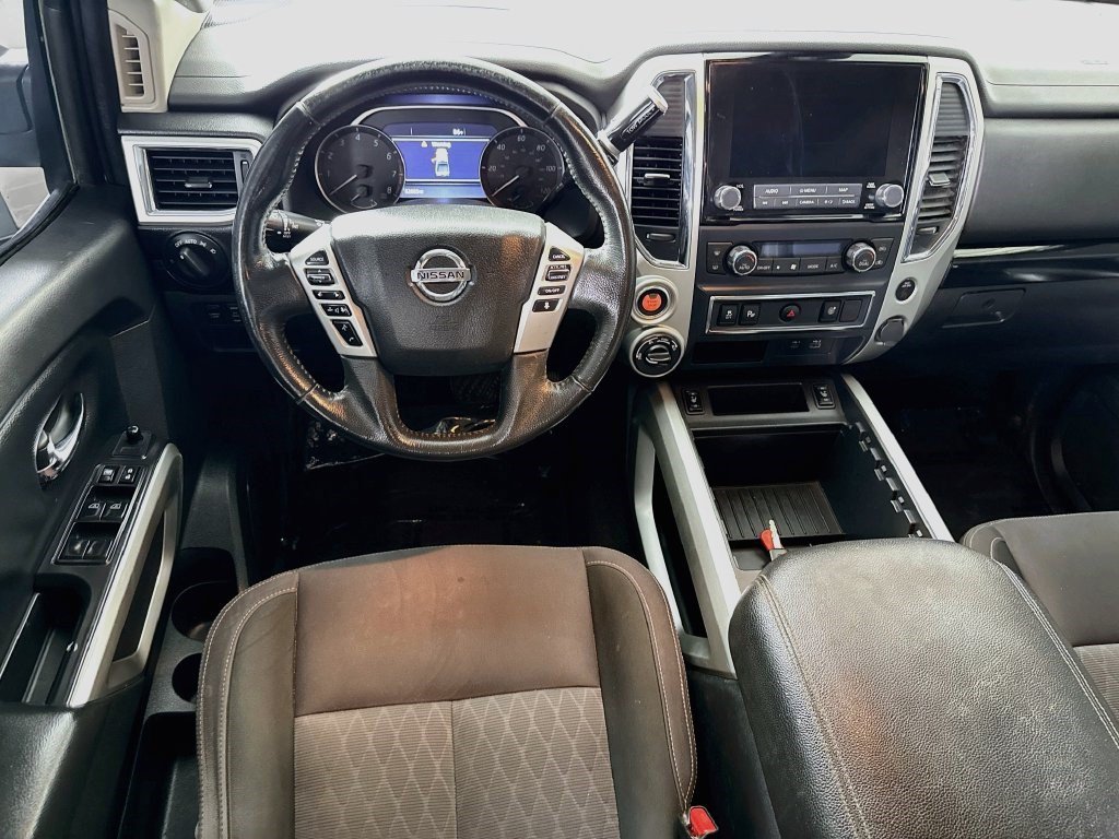 Used 2021 Nissan Titan SV w/ SV Convenience Package AWD/4WD image 16