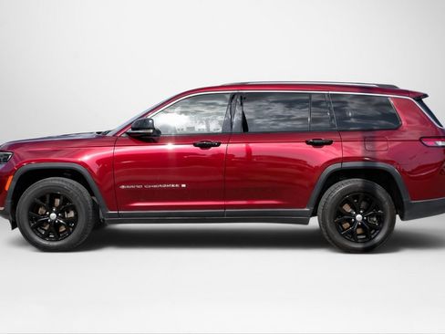 Used 2023 Jeep Grand Cherokee L Limited w/ Trailer Tow Group (B) AWD/4WD image 9