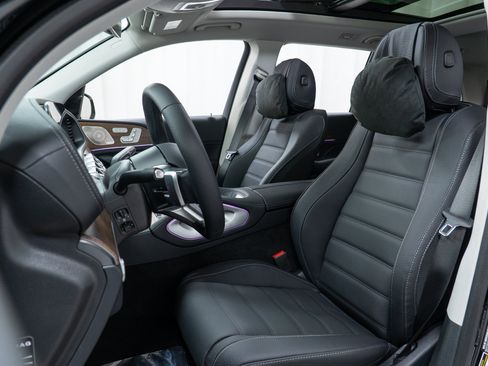 New 2026 Mercedes-Benz GLS 450 4MATIC image 13