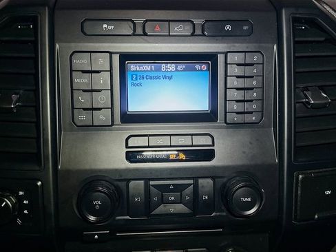 Used 2018 Ford F150 XL w/ Equipment Group 101A Mid image 12