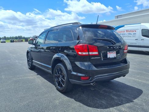 Used 2019 Dodge Journey SE w/ Connectivity Group FWD image 7