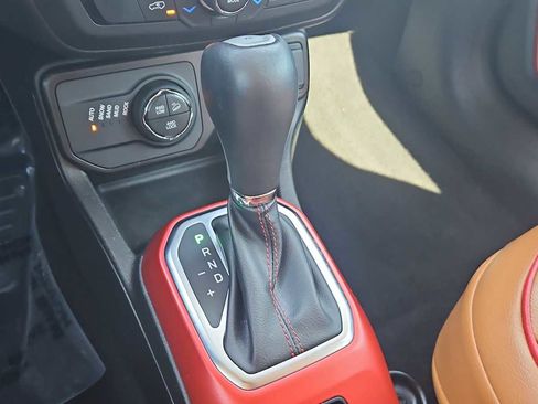 Used 2020 Jeep Renegade Trailhawk w/ Popular Equipment Group image 29