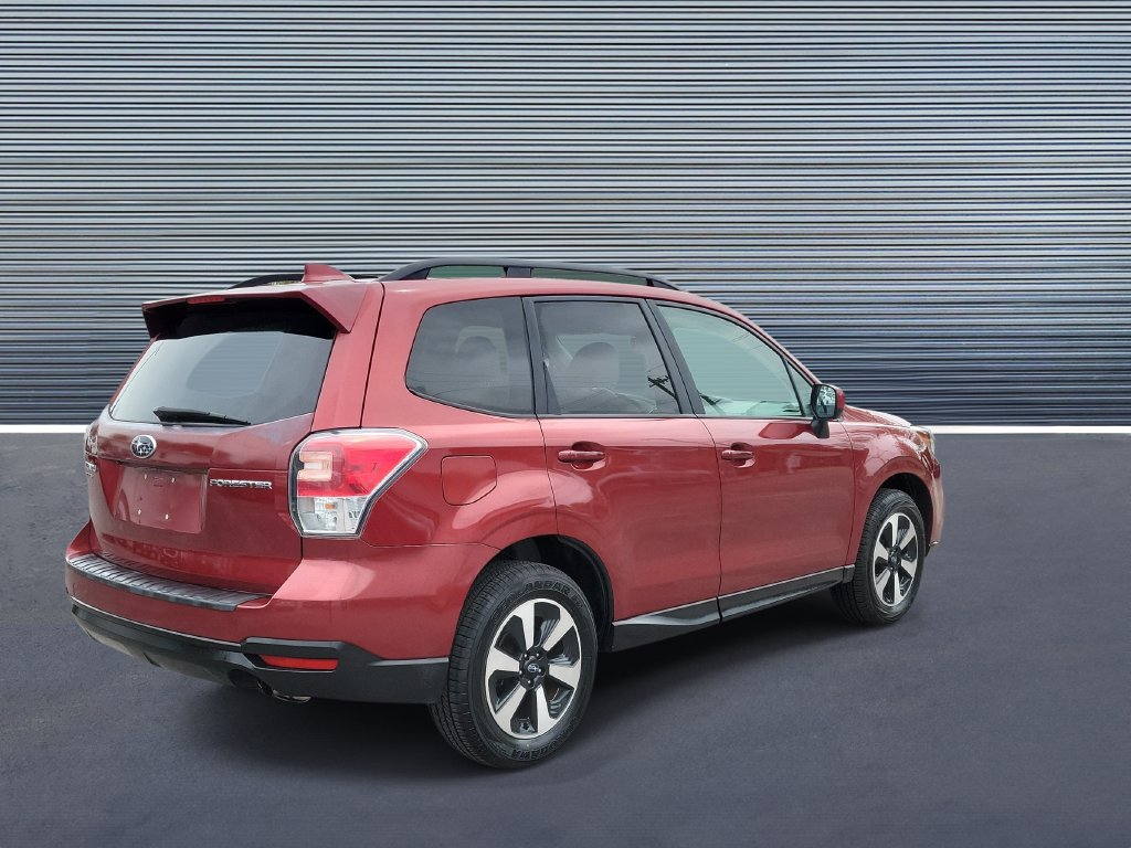 Used 2018 Subaru Forester 2.5i Premium AWD/4WD image 3
