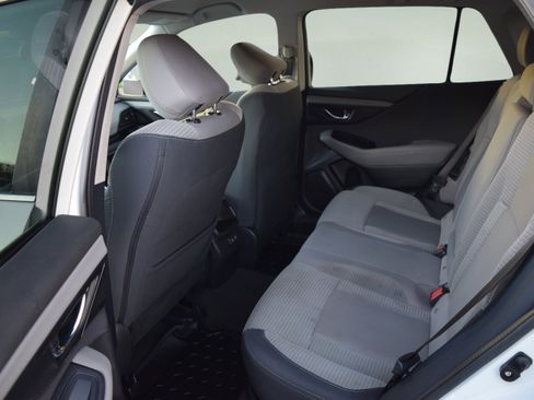 Used 2021 Subaru Outback Premium image 7