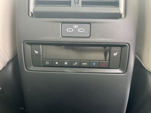 New 2026 MAZDA CX-90 Plug-In Hybrid w/ Preferred image 18