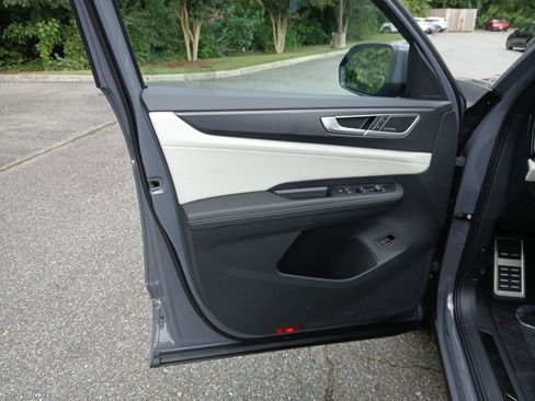 New 2026 Volkswagen Atlas Cross Sport SEL Premium R-Line image 10