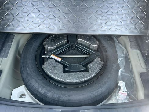 Used 2023 Toyota RAV4 XLE image 11