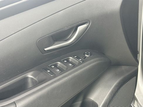 Used 2023 Hyundai Tucson SEL FWD image 17