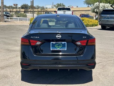 Used 2024 Nissan Altima 2.5 SV FWD image 4
