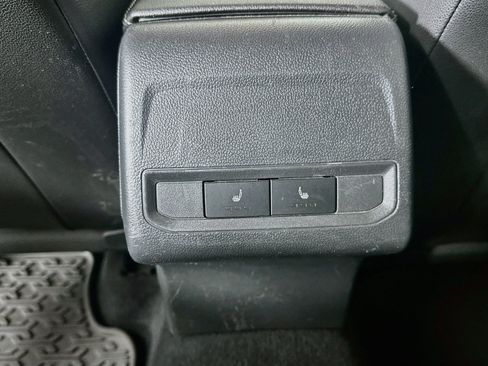 Used 2021 Volkswagen Jetta SEL FWD image 25