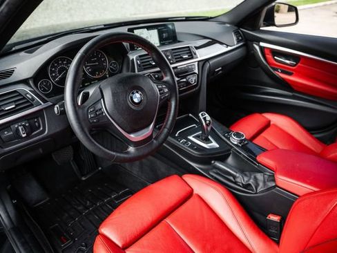 Used 2017 BMW 330i xDrive Wagon image 2