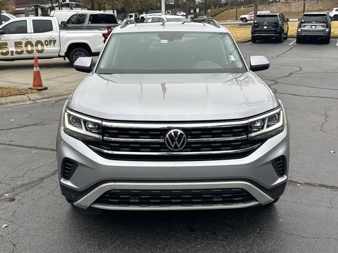 Used 2022 Volkswagen Atlas SE w/ Panoramic Sunroof Package image 2