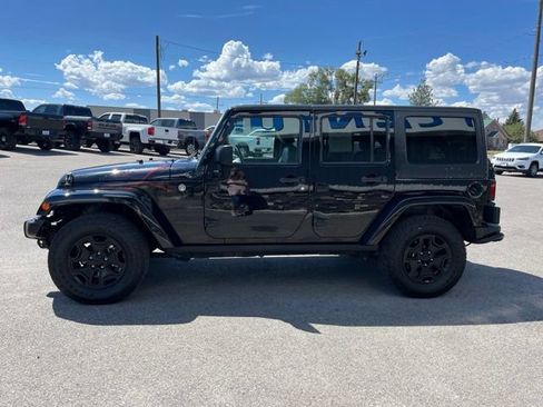 Used 2016 Jeep Wrangler Unlimited Sahara AWD/4WD image 11