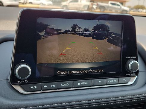 Used 2026 Nissan Rogue SV FWD image 16