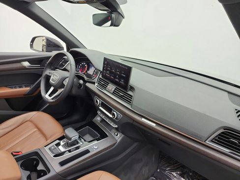 Used 2023 Audi Q5 2.0T Premium w/ Convenience Package AWD/4WD image 33