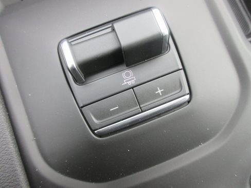 New 2026 GMC Sierra 2500 AT4 image 20