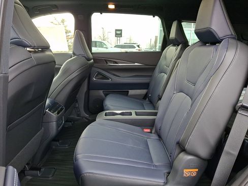 New 2026 INFINITI QX60 Sport image 7