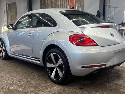 Used 2014 Volkswagen Beetle R-Line image 6