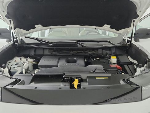 Used 2025 Nissan Murano SV image 36