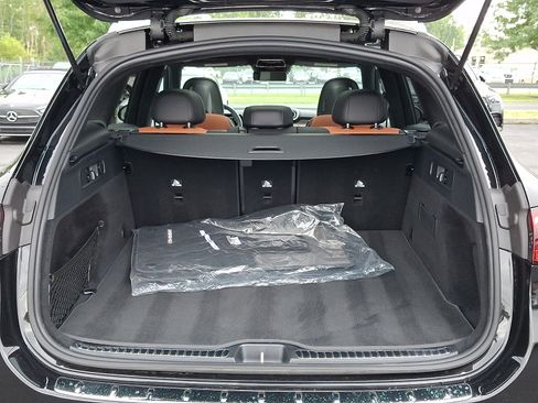 Certified 2026 Mercedes-Benz GLC 300 4MATIC image 27