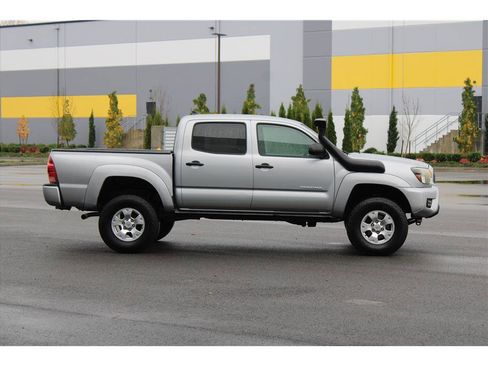 Used 2014 Toyota Tacoma 4x4 Double Cab image 4