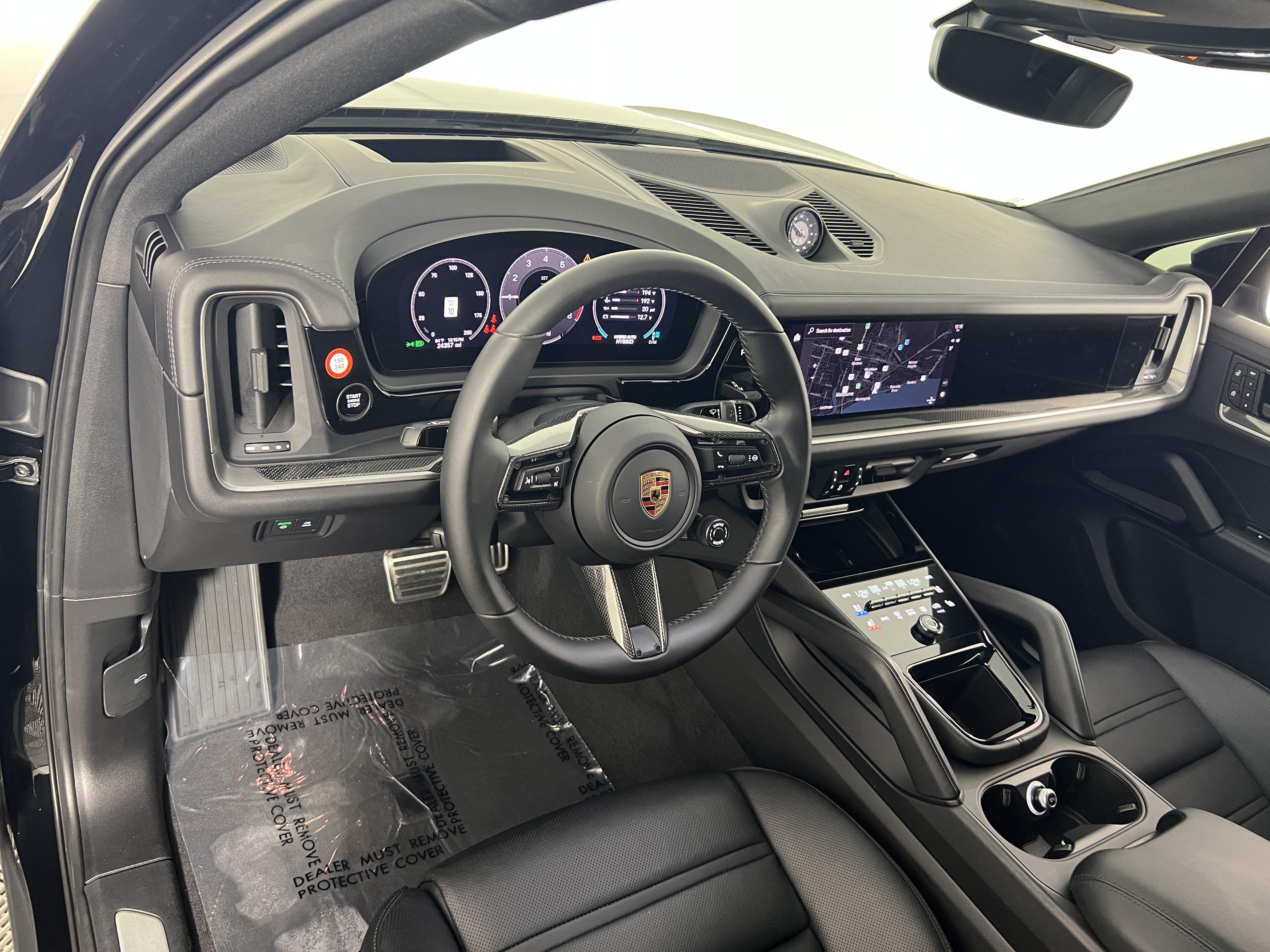 Certified 2024 Porsche Cayenne S AWD/4WD image 4