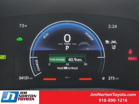 Used 2025 Toyota Camry SE image 18