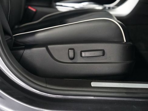 Used 2018 Acura TLX w/ Technology Package FWD image 38