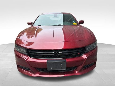 Used 2021 Dodge Charger SXT RWD image 2