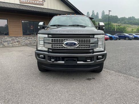 Used 2017 Ford F250 Platinum w/ Platinum Ultimate Package AWD/4WD image 12