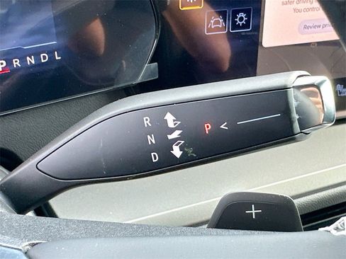 New 2026 Chevrolet Traverse LT image 12