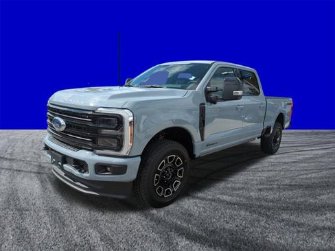 New 2026 Ford F250 Platinum w/ FX4 Off-Road Package AWD/4WD image 8