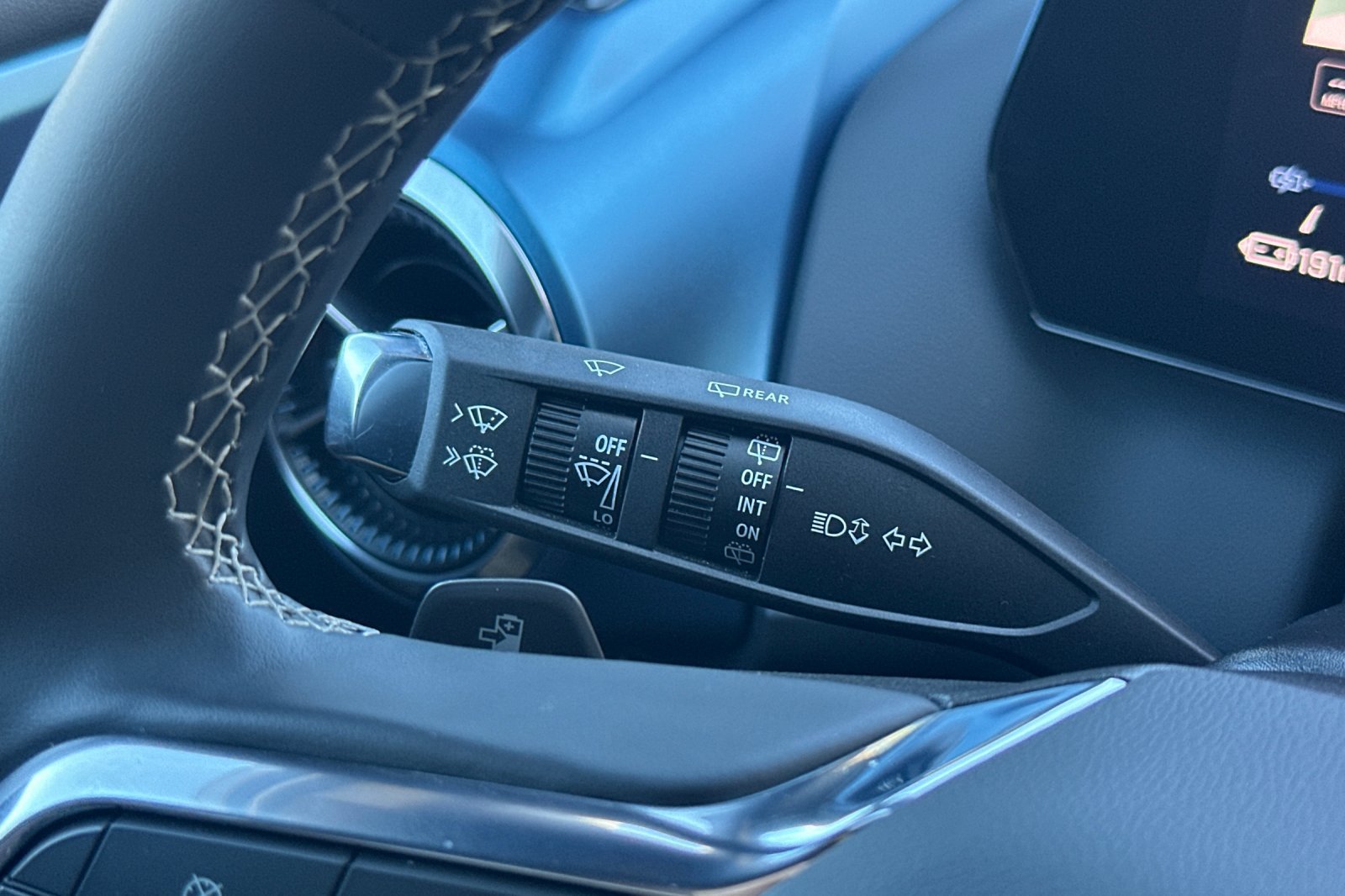 Used 2024 Chevrolet Equinox EV LT w/ LPO, All-Weather Mat Package FWD image 36