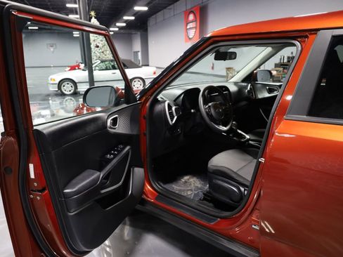 Used 2021 Kia Soul LX FWD image 9