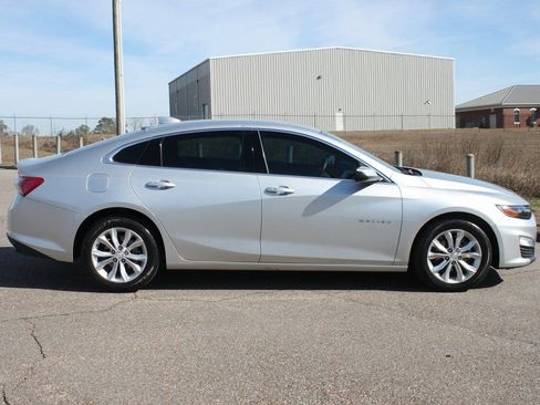 Used 2022 Chevrolet Malibu LT image 17