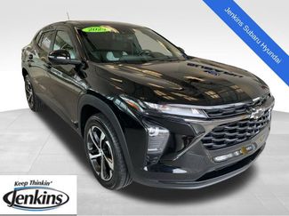 Used 2024 Chevrolet Trax RS video 1
