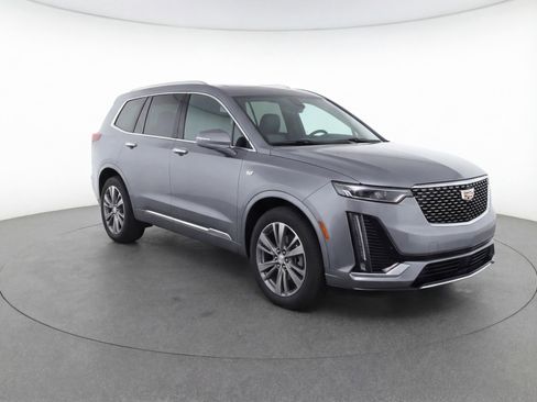 Certified 2025 Cadillac XT6 Premium Luxury w/ Platinum Package AWD/4WD image 2