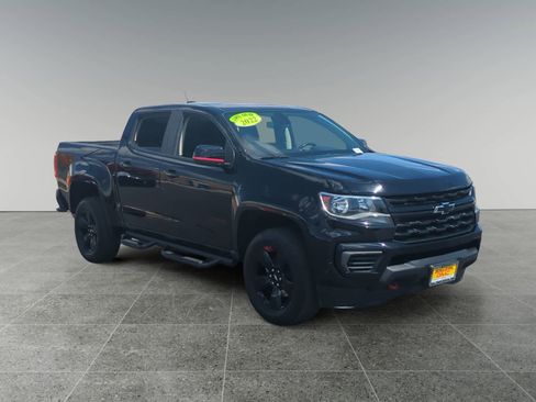 Used 2022 Chevrolet Colorado LT w/ Redline Special Edition image 7