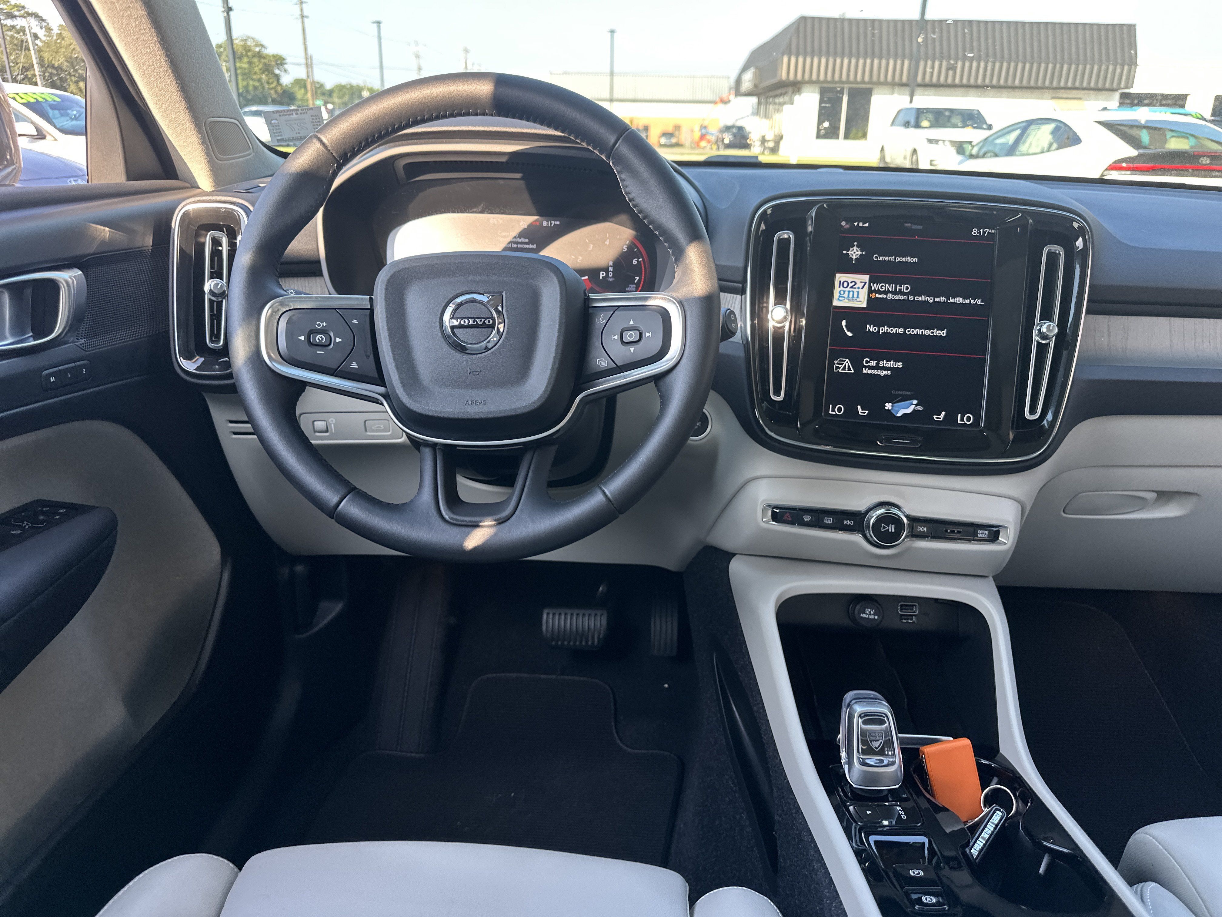 Used 2021 Volvo XC40 T4 Inscription w/ Advanced Package FWD image 15