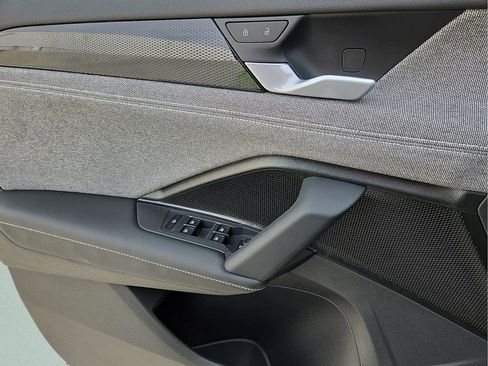 New 2026 Volkswagen Tiguan S image 16