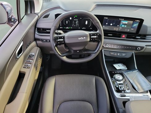 New 2027 Kia Carnival SX FWD image 8